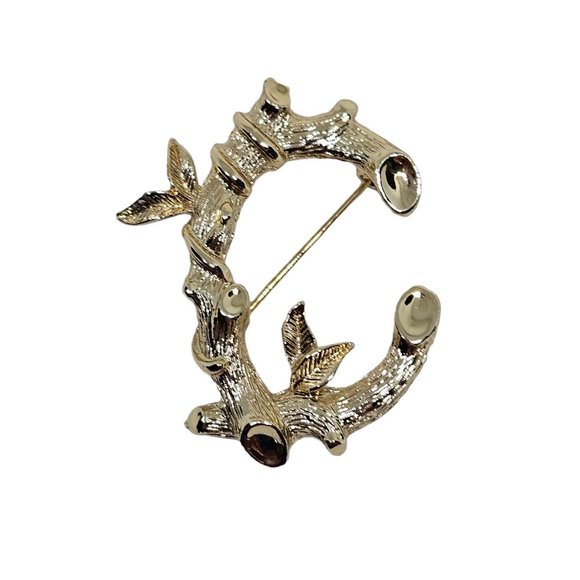Vintage Brooch Pin Signed Sarah Coventry Initial C Bamboo Textured Gold Tone - Picture 2 of 10